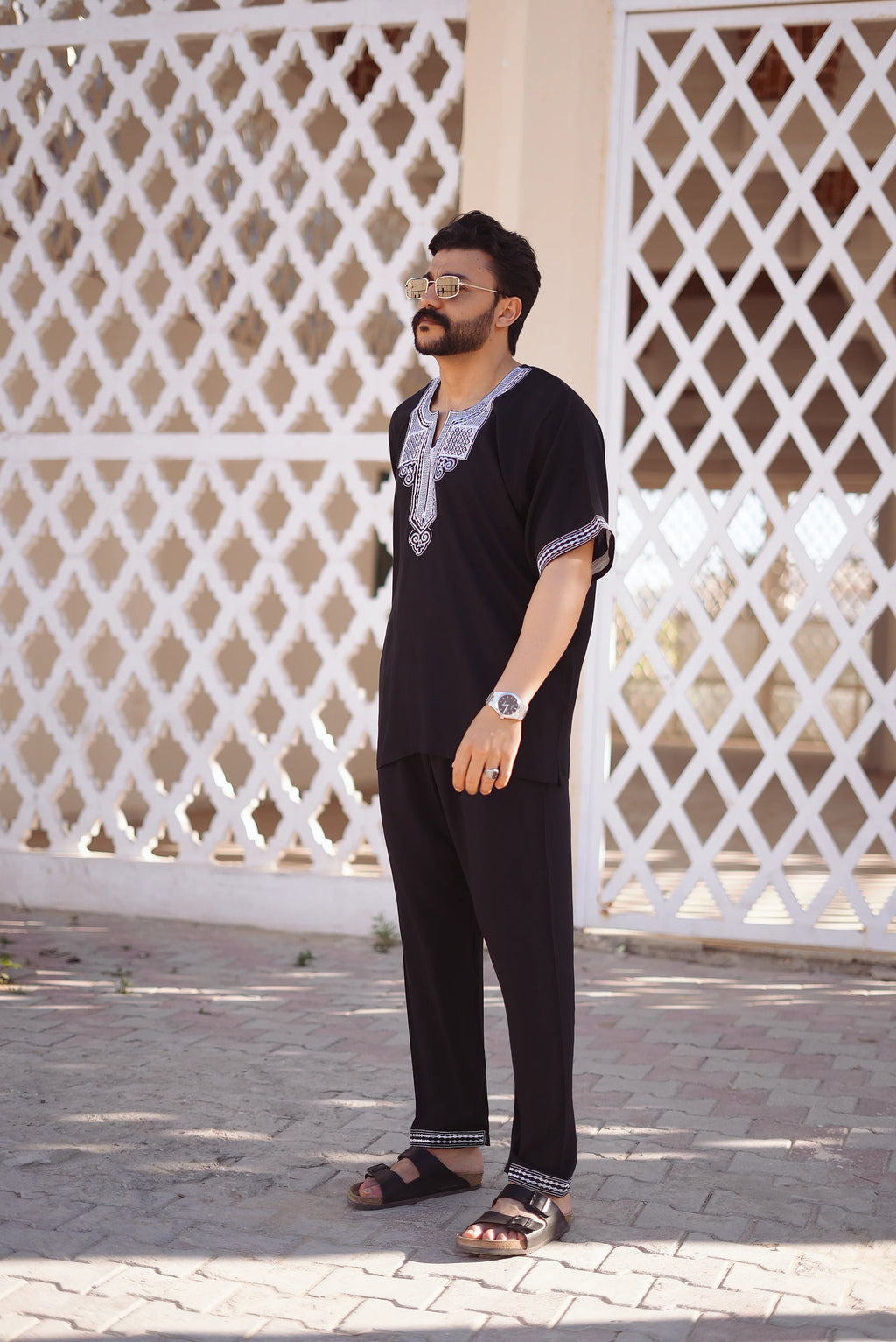 لباس الشدى للجيلين